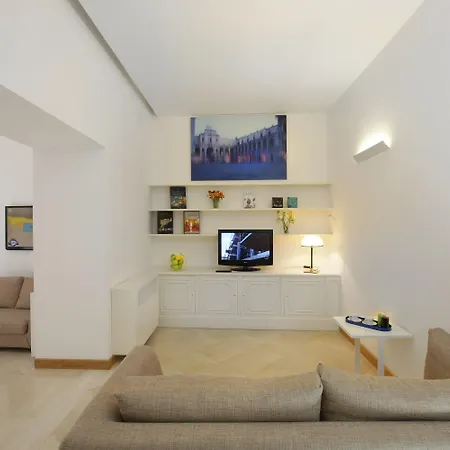 Santacroce Luxury 4* Лечче