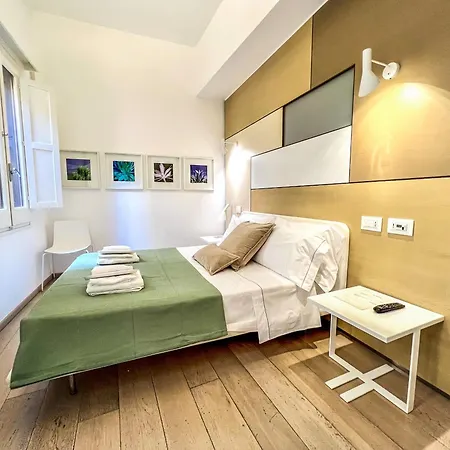 Santacroce Luxury 4*
