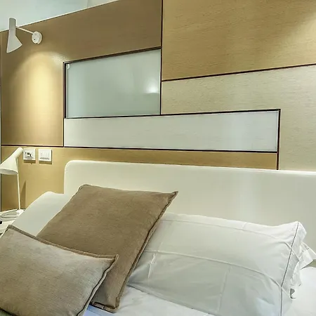 Santacroce Luxury Лечче
