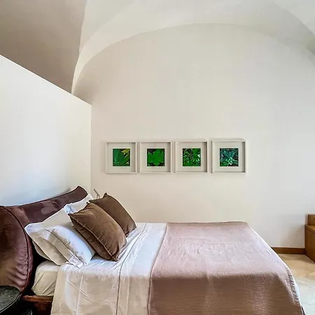Santacroce Luxury Гостевой дом 4*