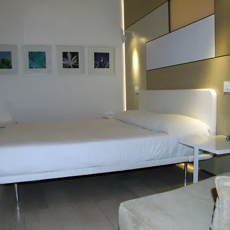 Santacroce Luxury Гостевой дом Лечче