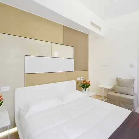 Santacroce Luxury Лечче
