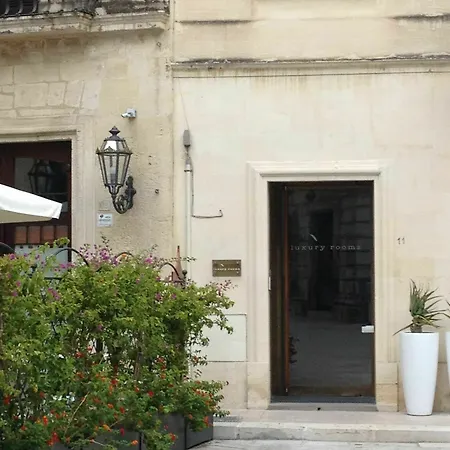 Santacroce Luxury Гостевой дом 4*